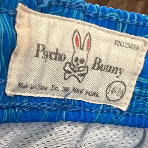 Boys Psycho Bunny bathing suit (barely been worn) - Picture 4 of 4